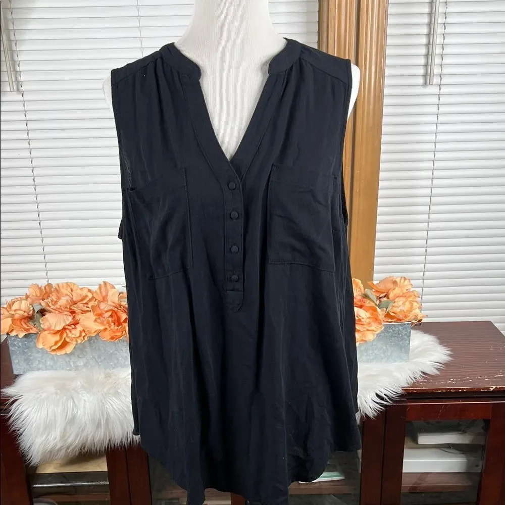 Torrid Harper Georgette Sleeveless Blouse Black Size 2 EUC - Picture 2 of 7